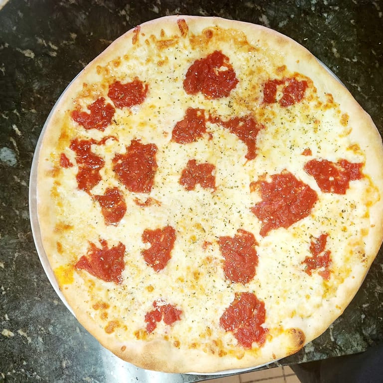 Delicious White Pizza Options