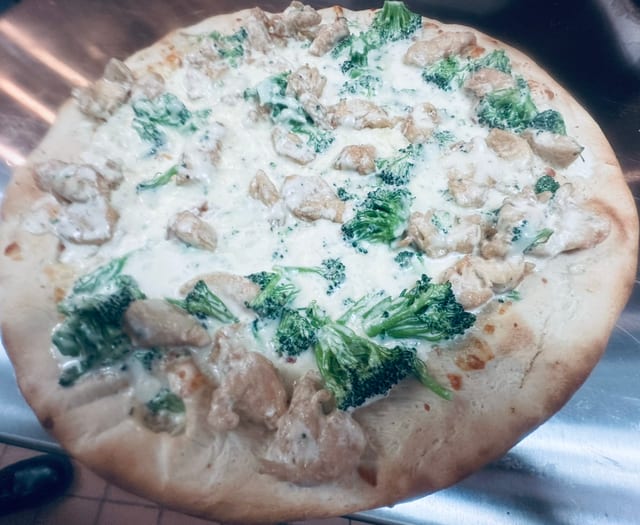 Chicken Alfredo Broccoli Pizza.