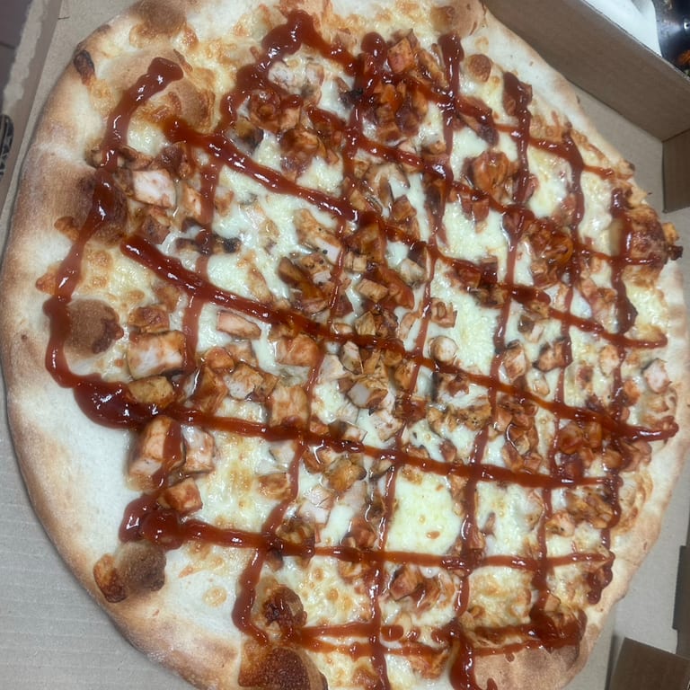 BBQ Chicken Pizza Delight