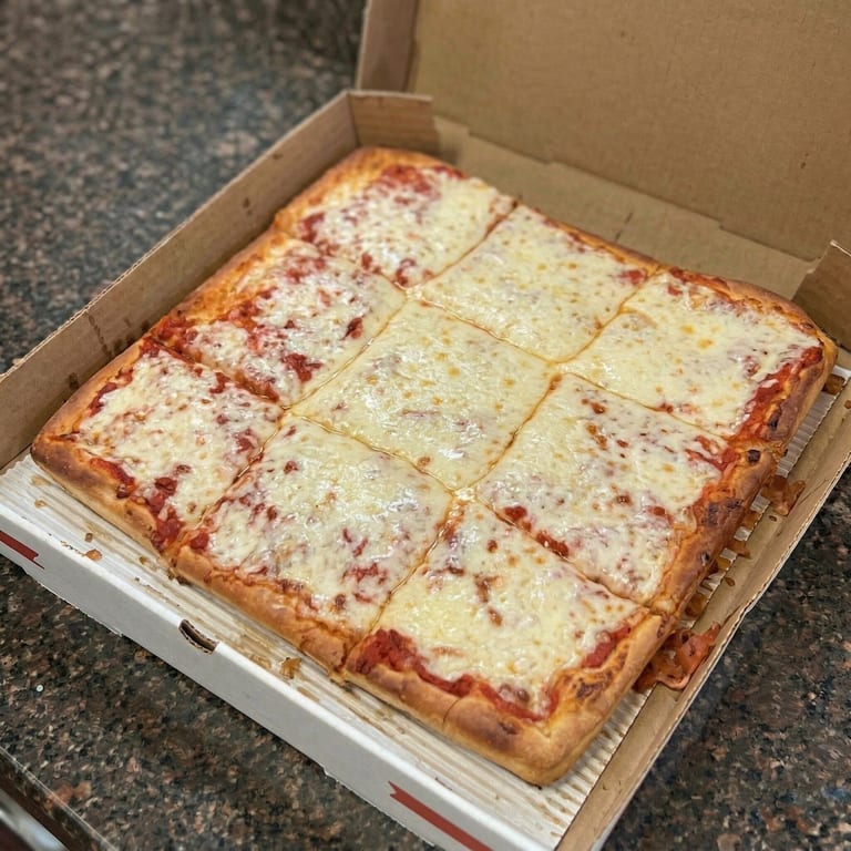 Delicious Cheese Pizza